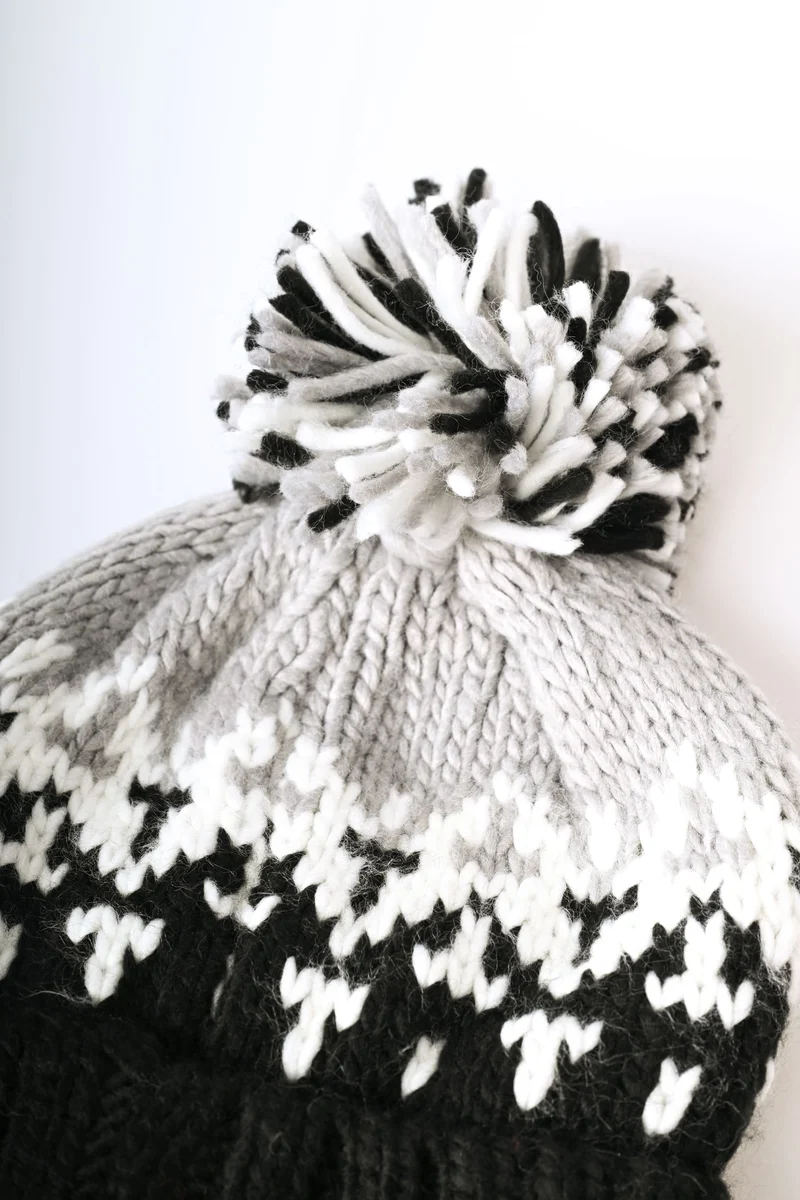 Cappello con pompon e motivo Faire Isle
