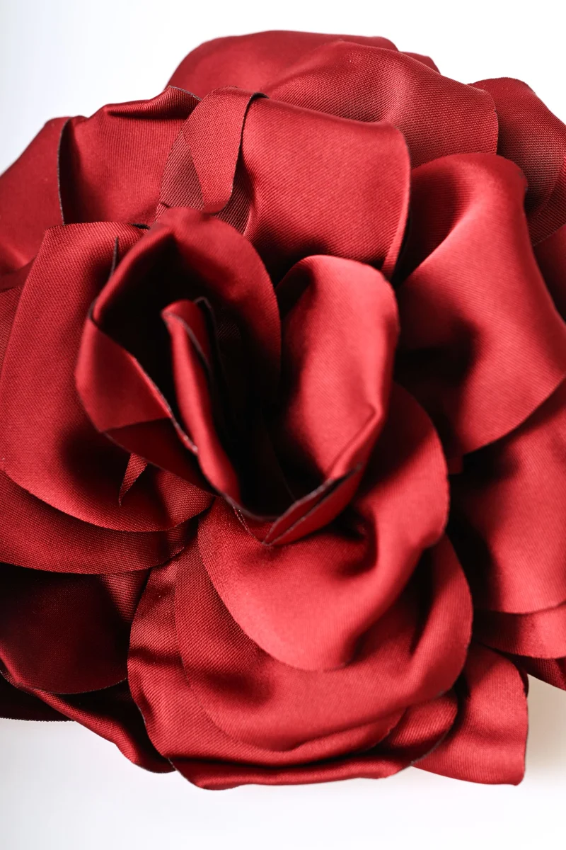 Spilla in raso a rosa