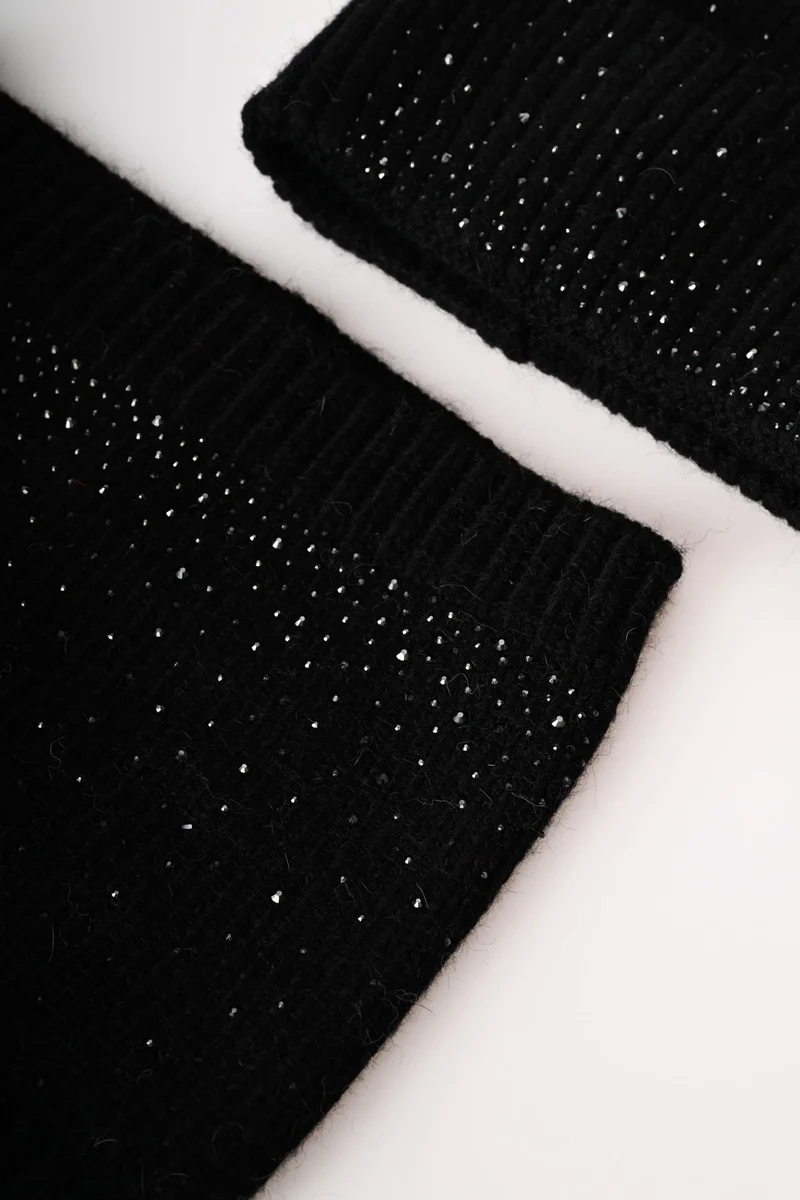 Set berretto e collo con strass