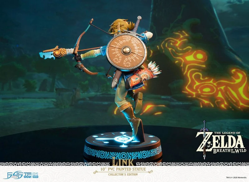 The Legend of Zelda Breath of the Wild Link Collector's Edition FIGURE