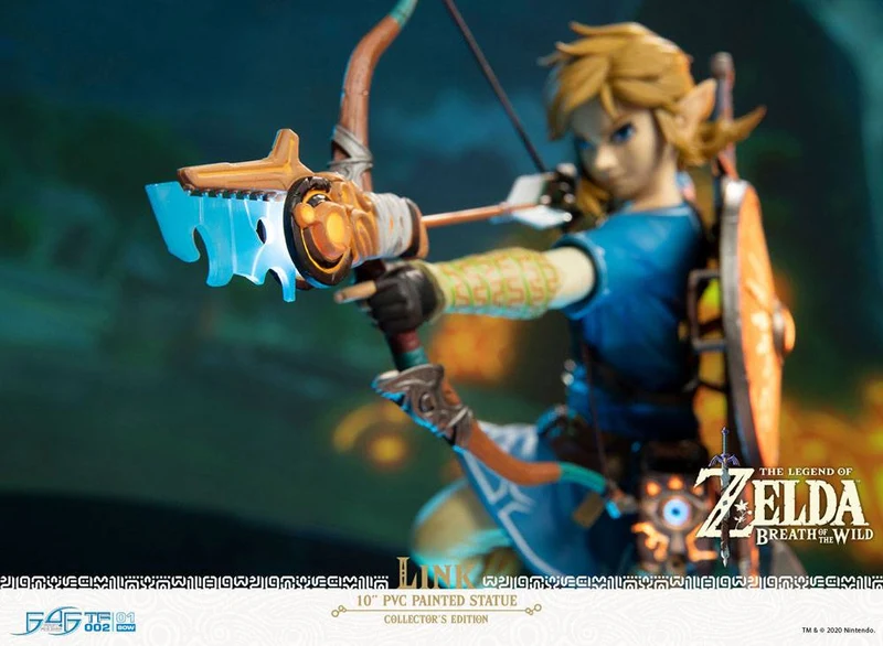 The Legend of Zelda Breath of the Wild Link Collector's Edition FIGURE