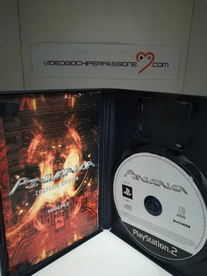 PSYVARIAR -complete edition-PS2 (usato garantito)(versione italiana)